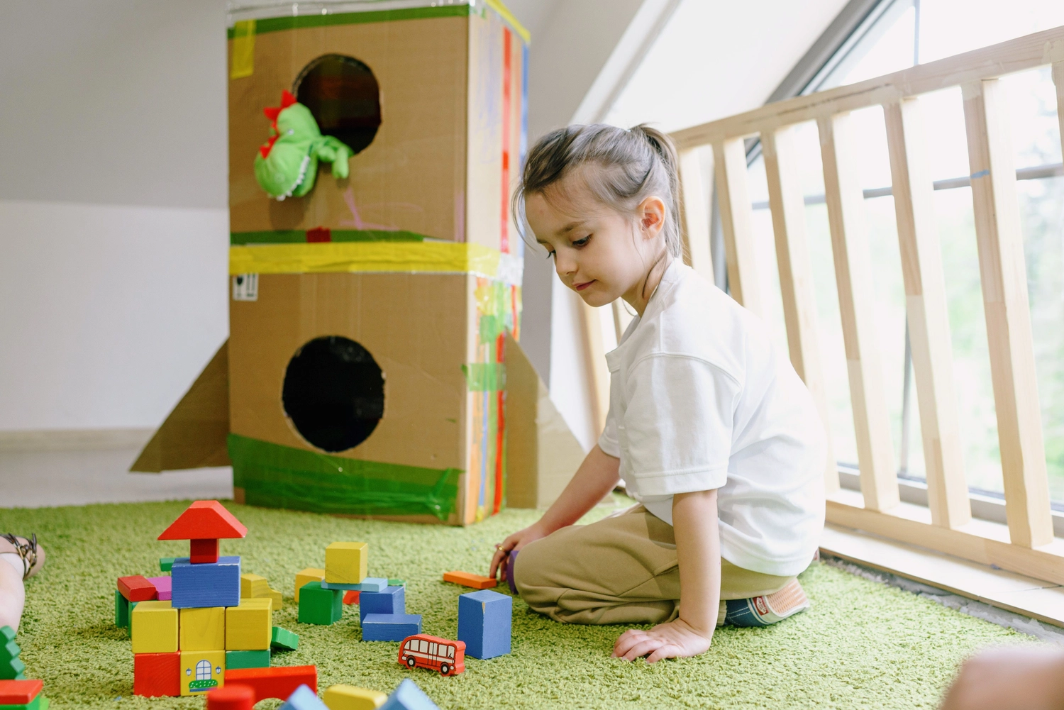 Familiencafé Goldkrümel-Café-Gemütliche Café-Kinder spielen